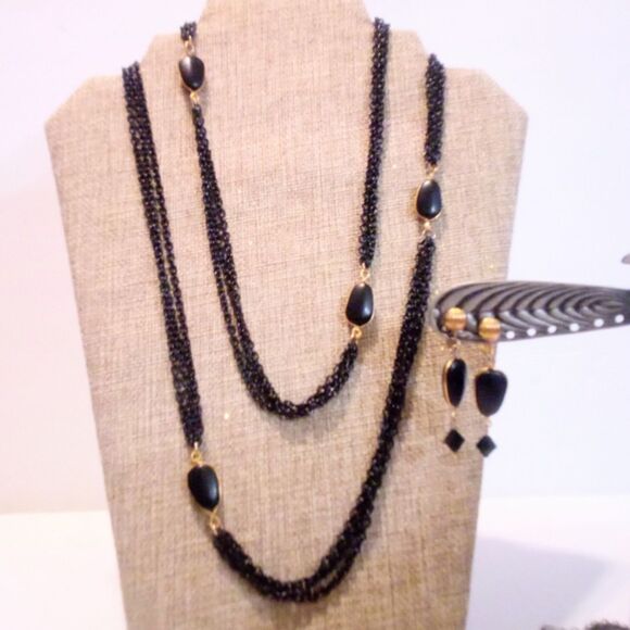 Vintage Signed Lisa Long Multi Strand Black Beaded Necklace Drop Earring Demi - Picture 2 of 7